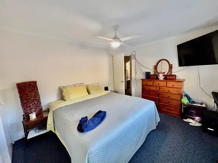 Sixth view of Homely house listing, 2/17 Avi Court, Labrador QLD 4215