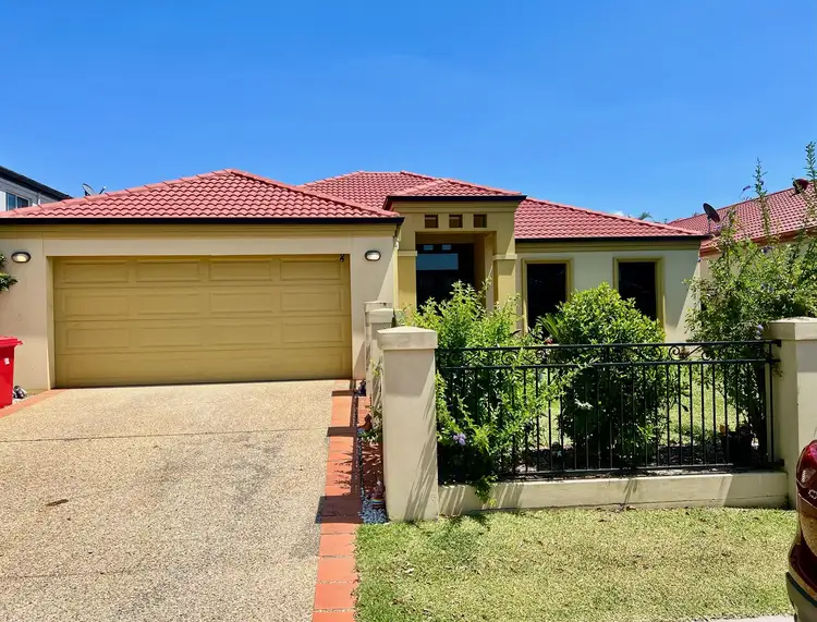 14 Ken Crescent, Helensvale QLD 4212