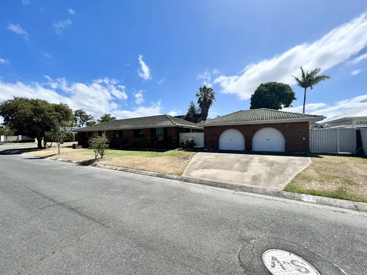 Second view of Homely house listing, 2 Kinloch Avenue, Benowa QLD 4217