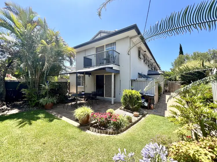 1/45 Imperial Parade, Labrador QLD 4215
