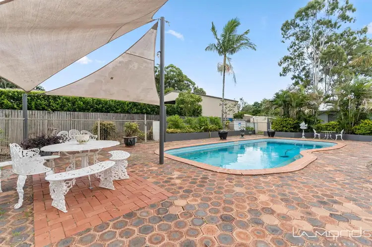 Second view of Homely house listing, 4 Carlton Court, Birkdale QLD 4159