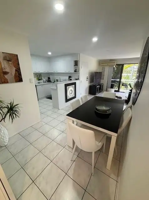 7/20 Stafford Avenue, Main Beach QLD 4217