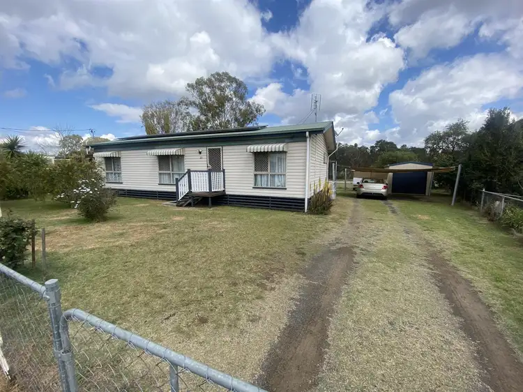 23 Fairway Drive, Nanango QLD 4615