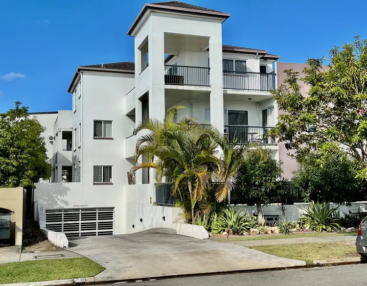 6/97 Muir Street, Labrador QLD 4215