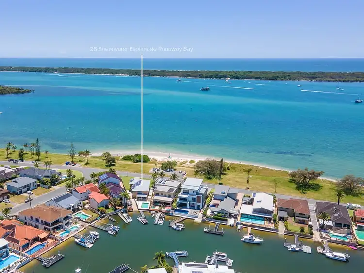 28 Shearwater Esplanade