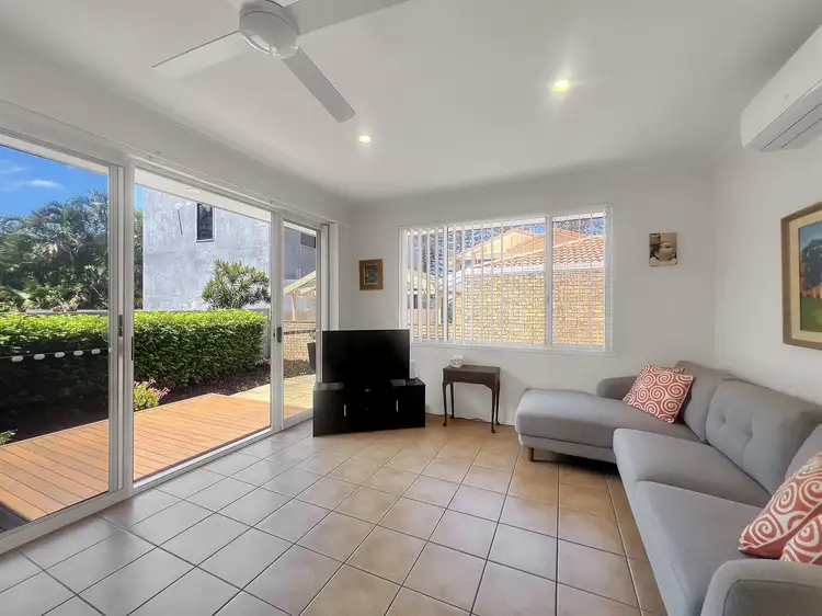 Fifth view of Homely semi-detached listing, 1/5 Tecona Avenue, Hollywell QLD 4216