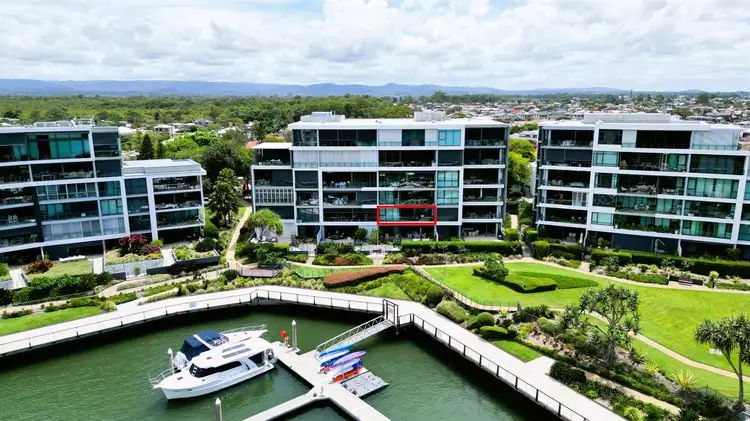 5202/323 Bayview Street, Hollywell QLD 4216