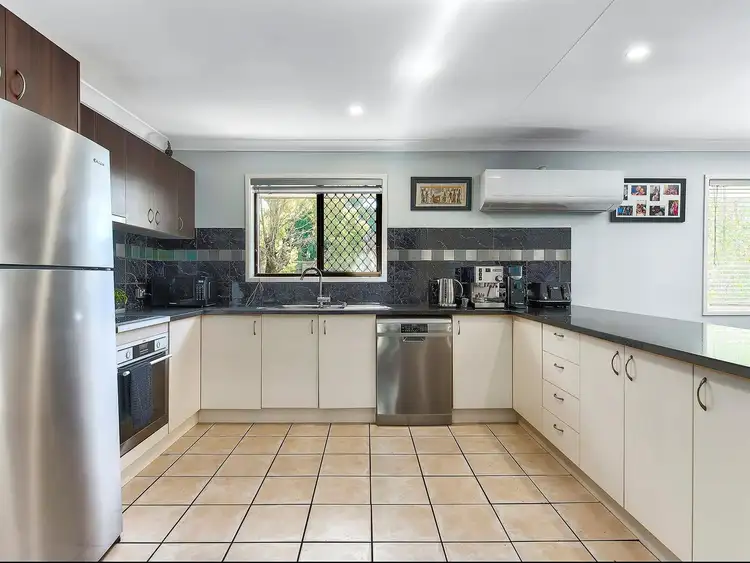 Second view of Homely house listing, 3 Lutzow St, Tarragindi QLD 4121