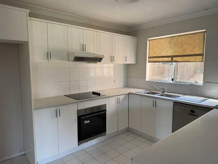 1/48 Underhill Avenue, Indooroopilly QLD 4068