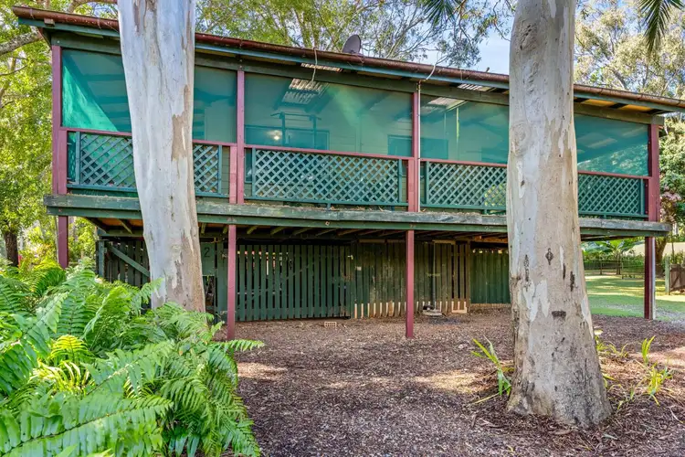 2-4 Leonie Cres, Lamb Island QLD 4184