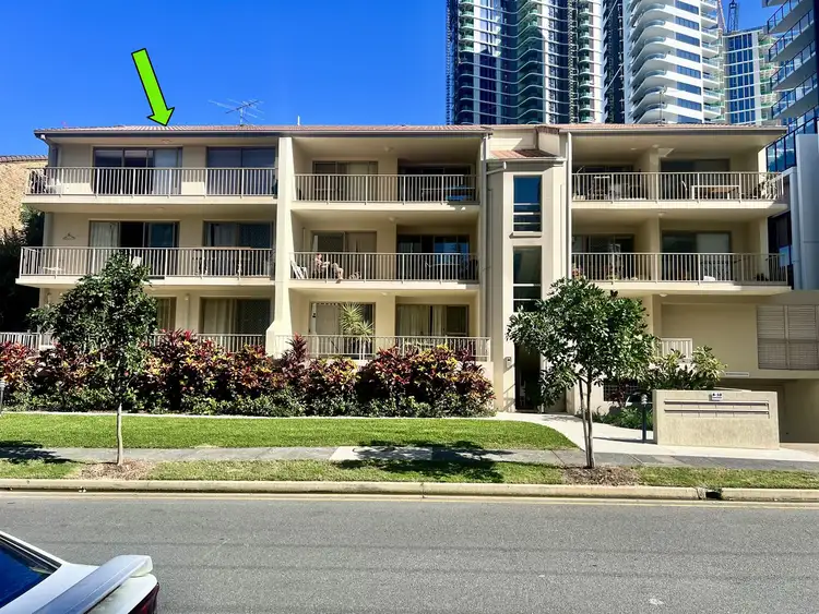 8-10 Peak Avenue