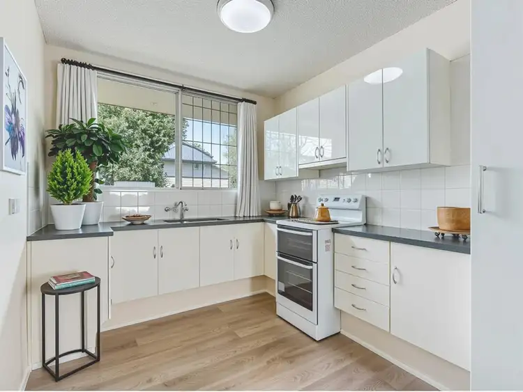 Fourth view of Homely unit listing, 2/207 Cavendish rd, Coorparoo QLD 4151