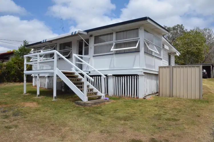 9 Gipps Street, Nanango QLD 4615