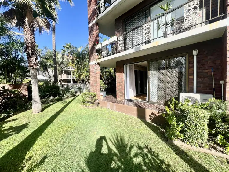 3642 Main Beach Parade