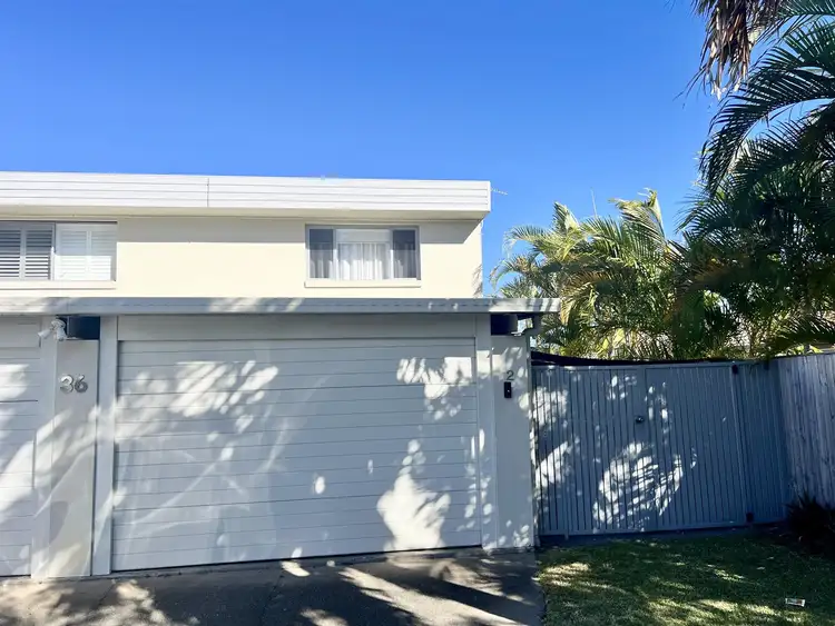 2/36 Howard Street