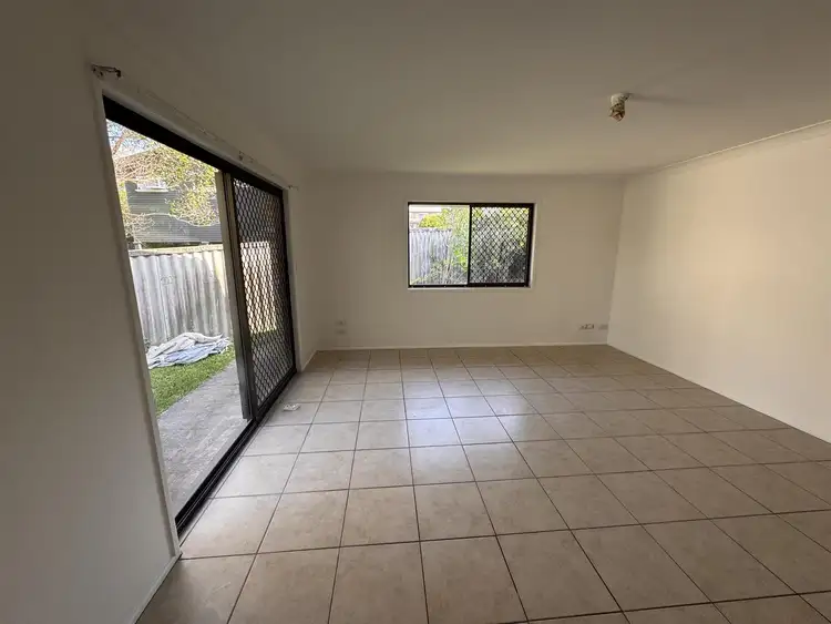 7 Fox Avenue