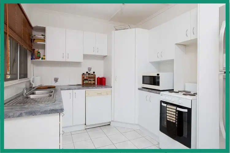 Second view of Homely house listing, 7 Cale, Upper Mount Gravatt QLD 4122