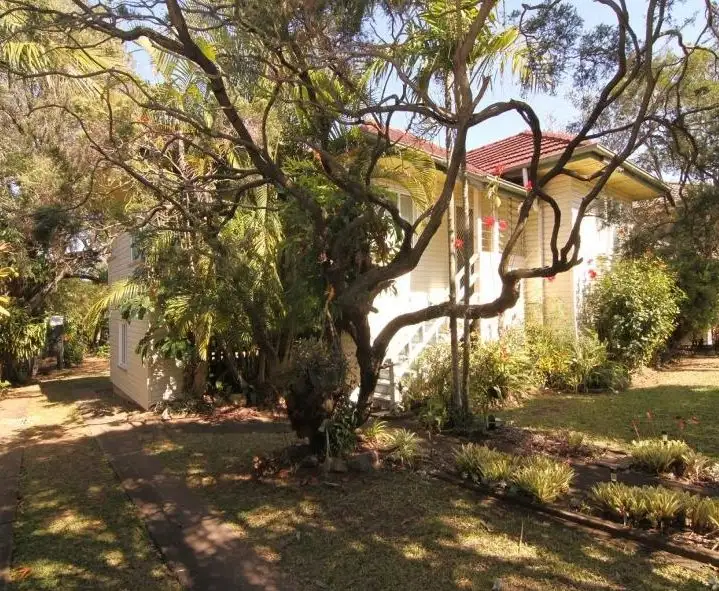 21 Hicks Street