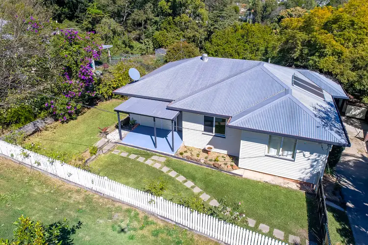 17 Mount Pleasant Road, Nambour QLD 4560
