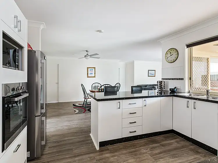 3 AMBERJACK  STREET, Manly West QLD 4179