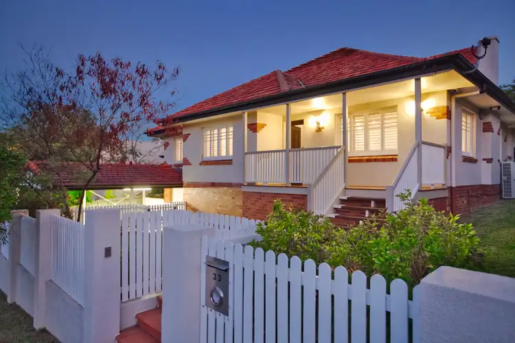 33 Hethorn St, Coorparoo QLD 4151