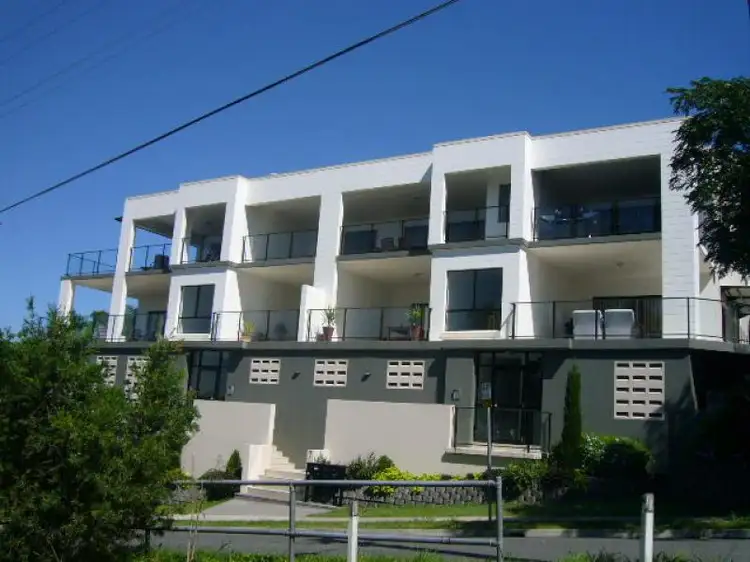 7 Challinor Street