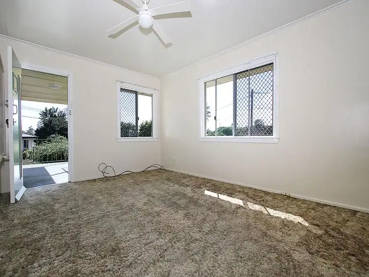 Fourth view of Homely house listing, 17 Amoria Street, Mansfield QLD 4122