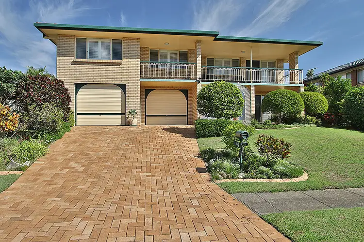 Main view of Homely house listing, 18 Buttercup Street, Mansfield QLD 4122