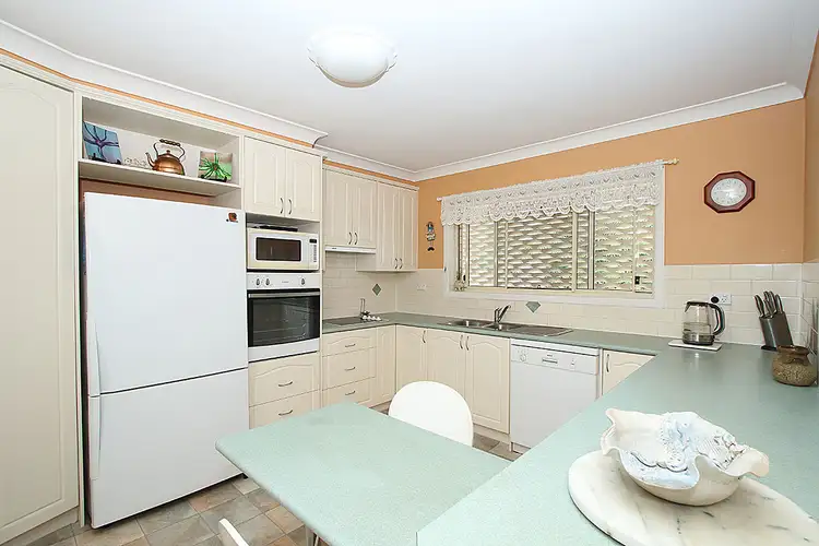 Second view of Homely house listing, 18 Buttercup Street, Mansfield QLD 4122