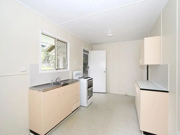 Third view of Homely house listing, 31 Amoria Street, Mansfield QLD 4122