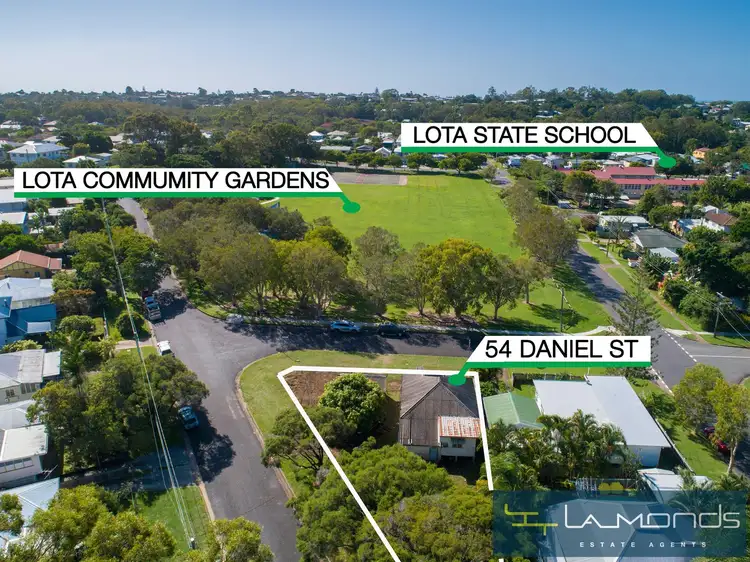54 Daniel Street, Lota QLD 4179