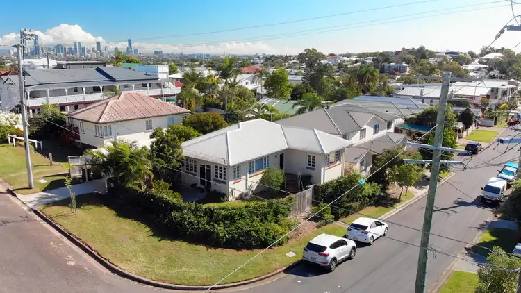 68 Martha Street, Camp Hill QLD 4152