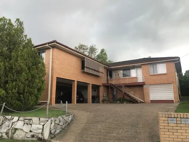12 Ridge Street