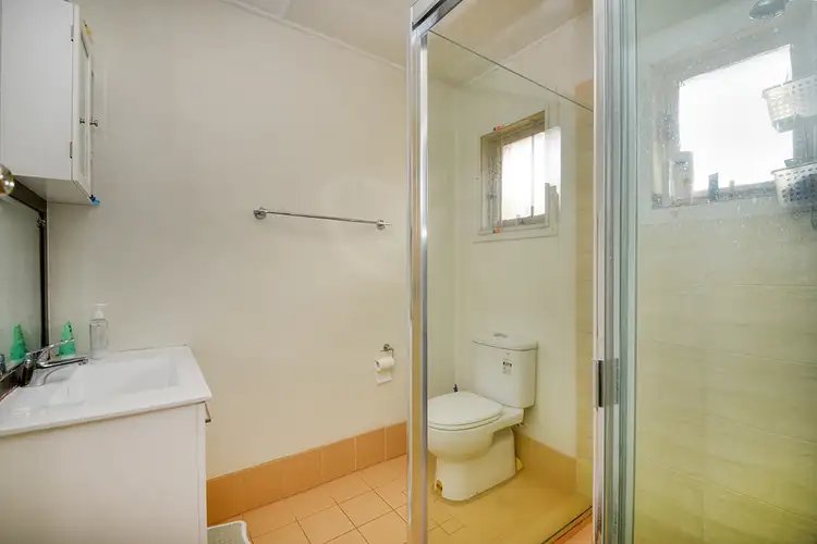 Fifth view of Homely unit listing, 3/6 Leonard Avenue, Surfers Paradise QLD 4217