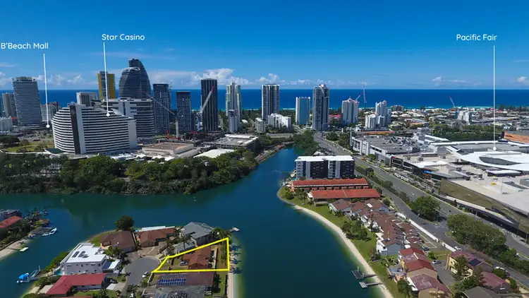 19 Rebecca Court, Broadbeach Waters QLD 4218