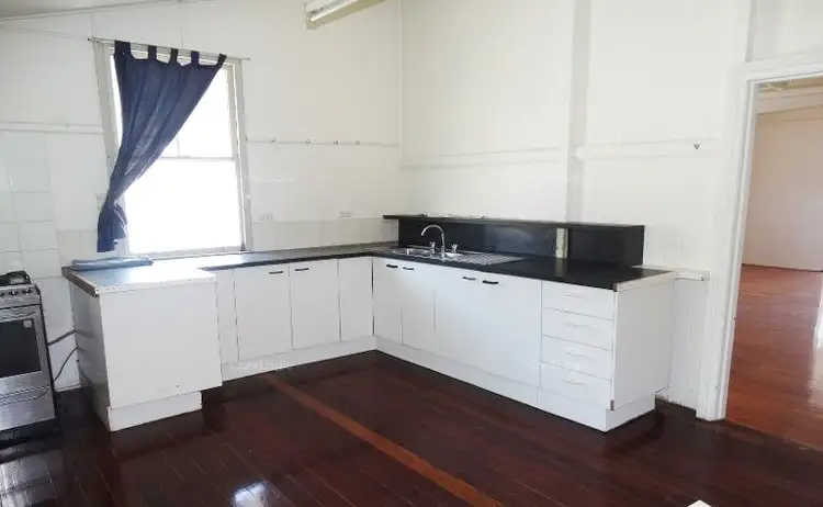 Fifth view of Homely house listing, 187 WYNNUM ESPLANADE, Wynnum QLD 4178
