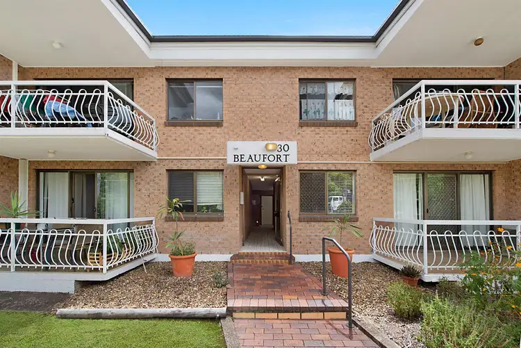 2/30 Sisley Street, St Lucia QLD 4067