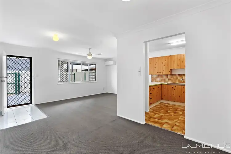 UNIT 2 - 67 Ronald  Street, Wynnum QLD 4178