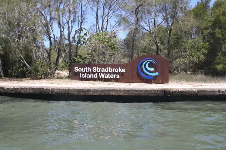 18 Casuarina Court, South Stradbroke QLD 4216
