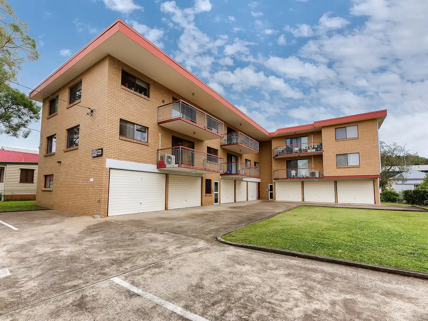 Main view of Homely unit listing, 3/23 Earl St, Greenslopes QLD 4120