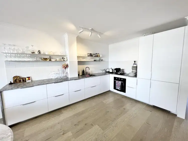 Seventh view of Homely unit listing, 14/32 Cronin Avenue, Main Beach QLD 4217