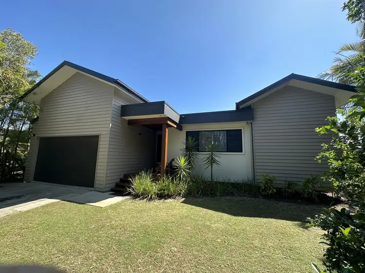 16 Casuarina Court