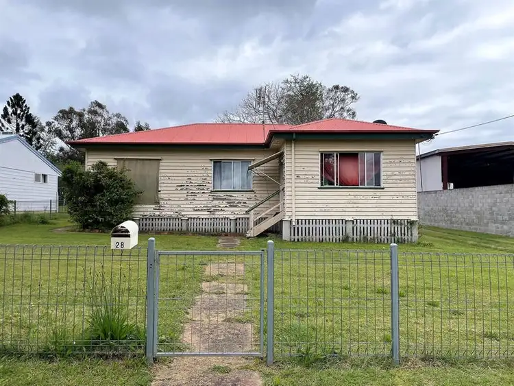 28 Alfred St, Nanango QLD 4615