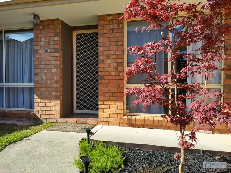 9/103 Bicentennial Drive, Jerrabomberra NSW 2619