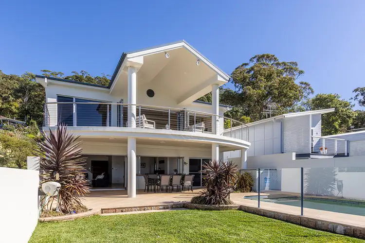 104 Broadwater Drive, Saratoga NSW 2251