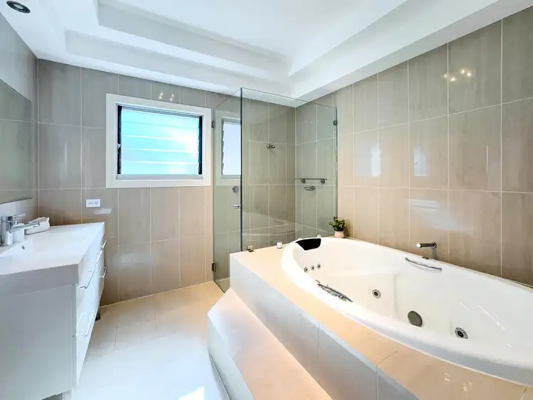 Seventh view of Homely house listing, 104 Broadwater Drive, Saratoga NSW 2251