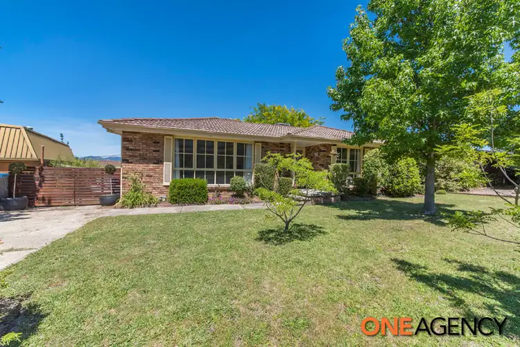 10 Simon Place, Kambah ACT 2902