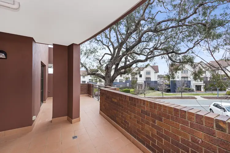 2/2 Eldridge Crescent, Garran ACT 2605
