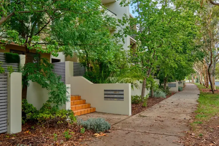 19/114 Athllon Drive, Greenway ACT 2900
