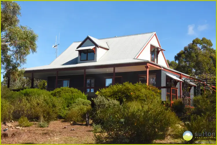 28 Kestral Place, Wamboin NSW 2620